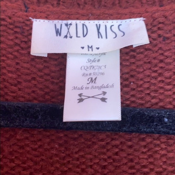 Burgundy Cardigan with Pockets - Picture 2 of 2